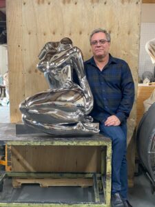 Ricardo Lowenberg with Tampico Hermosa Sculpture 2023